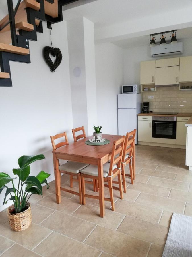 Zoeld Terasz Vendeghaz Apartment Egerszalok Ngoại thất bức ảnh